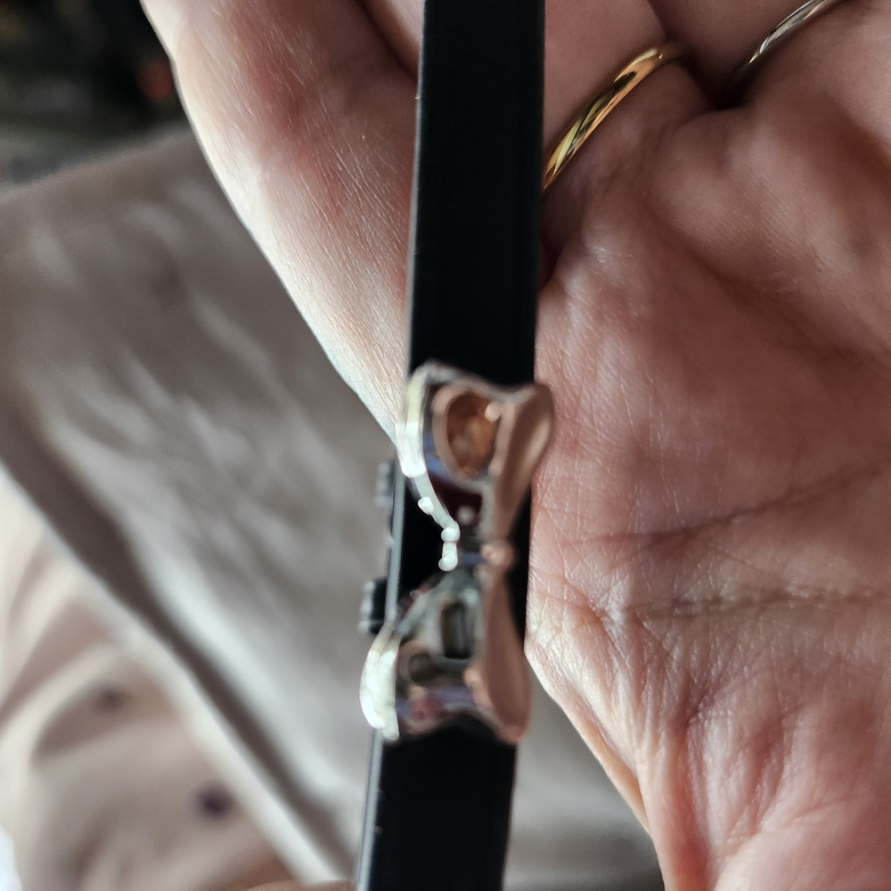 Silver Bow COACH choker
